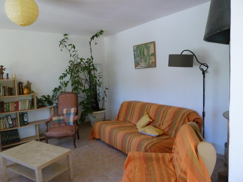 Le Val Leron Bed & Breakfast Valaurie Exterior photo
