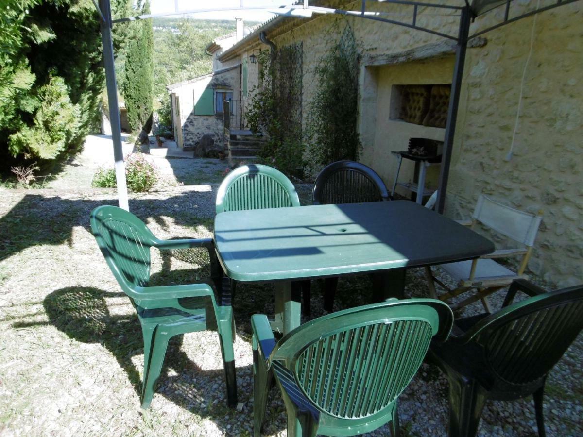 Le Val Leron Bed & Breakfast Valaurie Exterior photo