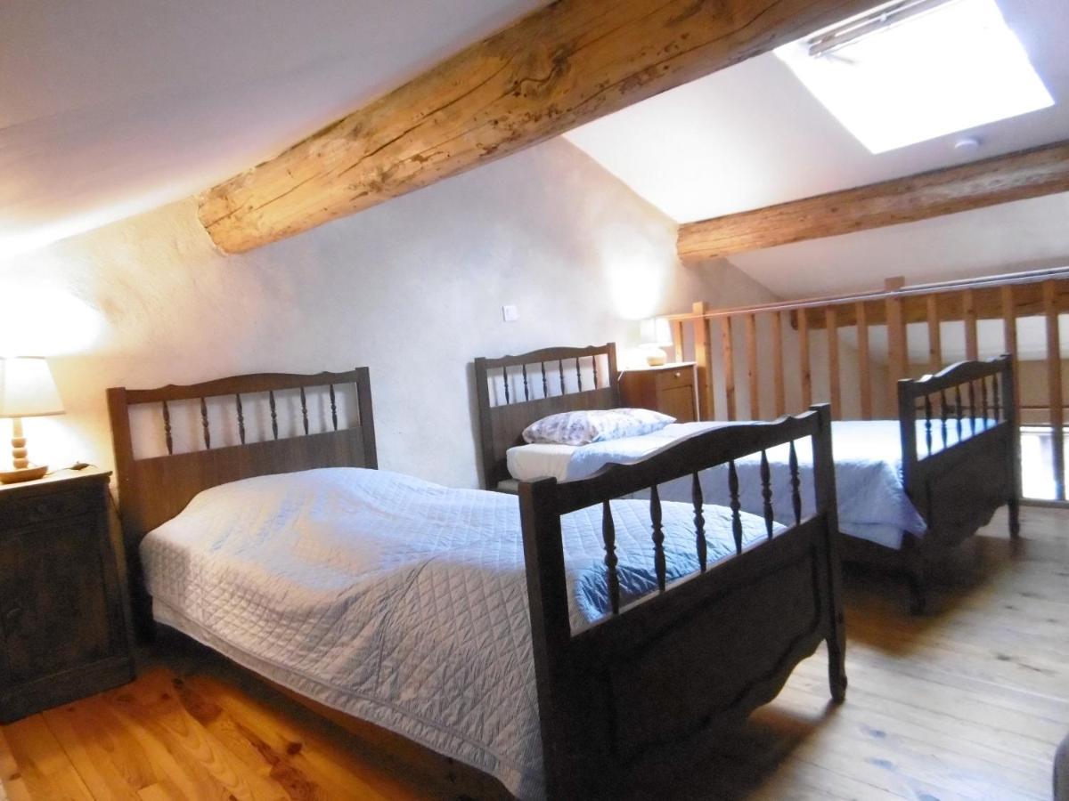 Le Val Leron Bed & Breakfast Valaurie Exterior photo